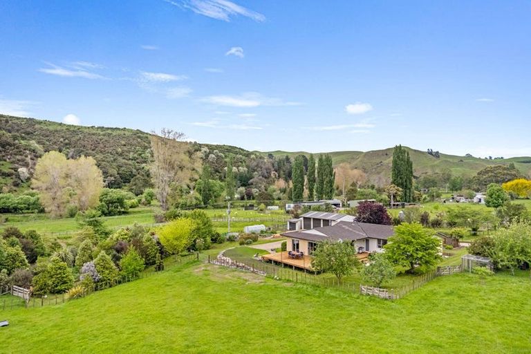 Photo of property in 1038 State Highway 4, Parikino, Whanganui, 4573