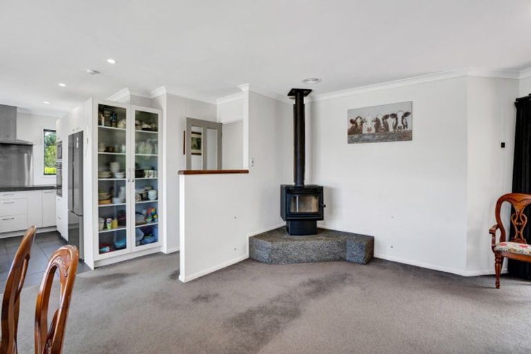 Photo of property in 90 Ridgewood Drive, Ridgewood, New Plymouth, 4371