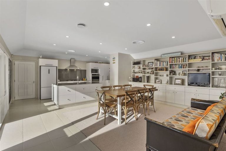 Photo of property in 2 Colwyn Street, Bryndwr, Christchurch, 8053