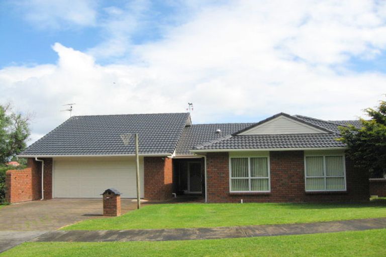 Photo of property in 2 Destino Court, Conifer Grove, Takanini, 2112