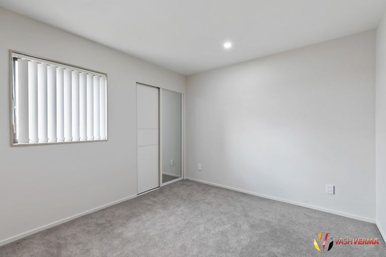 Photo of property in 93c Maplesden Drive, Clendon Park, Auckland, 2103