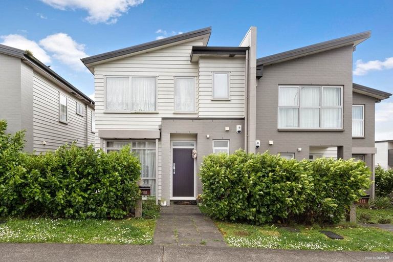 Photo of property in 110 Flat Bush School Road, Flat Bush, Auckland, 2019
