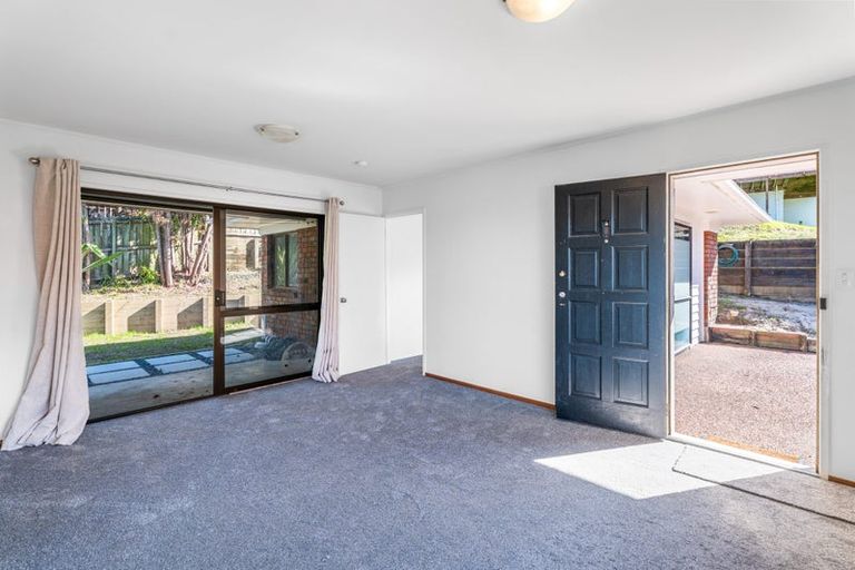 Photo of property in 176 Sturges Road, Henderson, Auckland, 0612