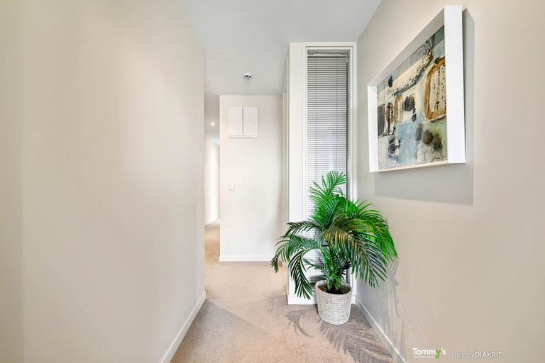 Photo of property in Portal Apartments, 7b/42 Cable Street, Te Aro, Wellington, 6011