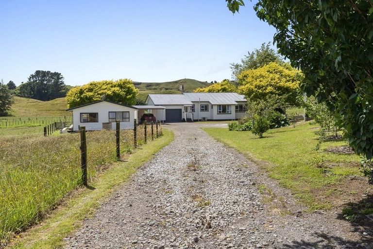 Photo of property in 1083 Tarata Road, Kaimata, Inglewood, 4387
