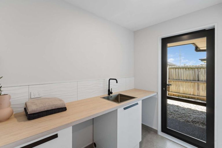 Photo of property in 52 Burnham School Road, Rolleston, 7614