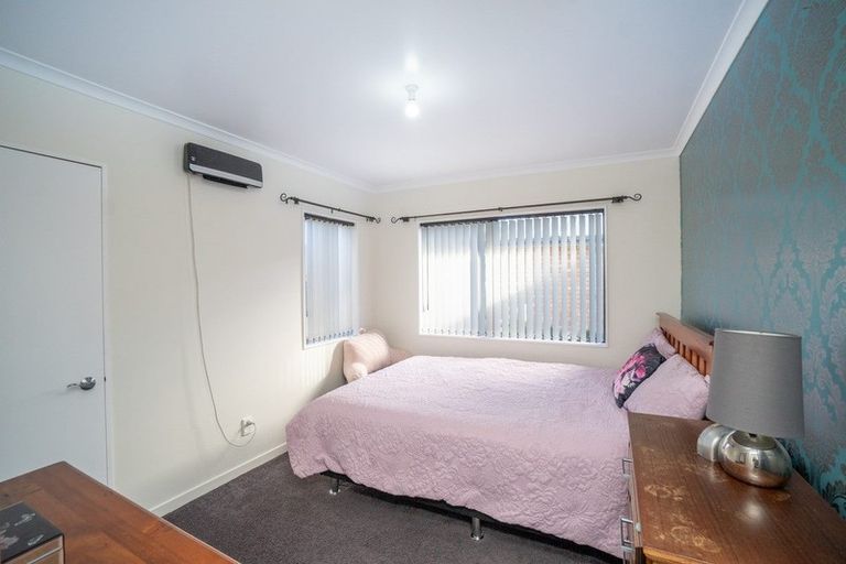 Photo of property in 155 Schnell Drive, Kelvin Grove, Palmerston North, 4414