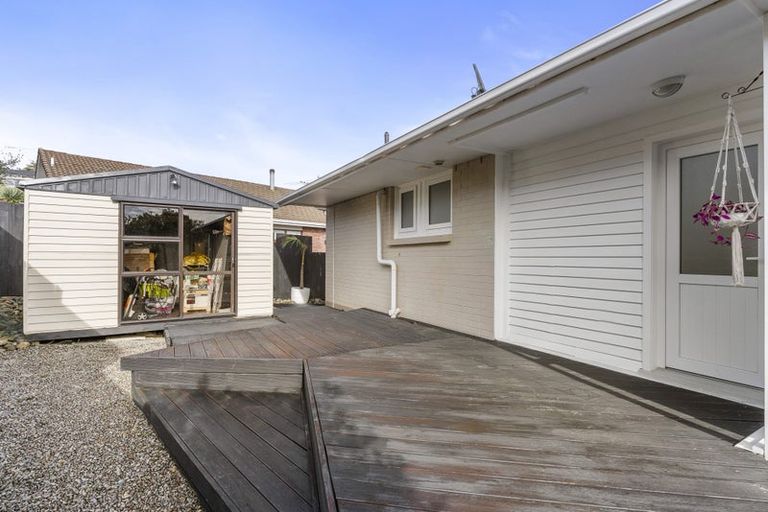 Photo of property in 1/51 Larne Avenue, Pakuranga Heights, Auckland, 2010