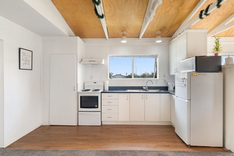 Photo of property in 16 Costello Crescent, Pukehina, Te Puke, 3189