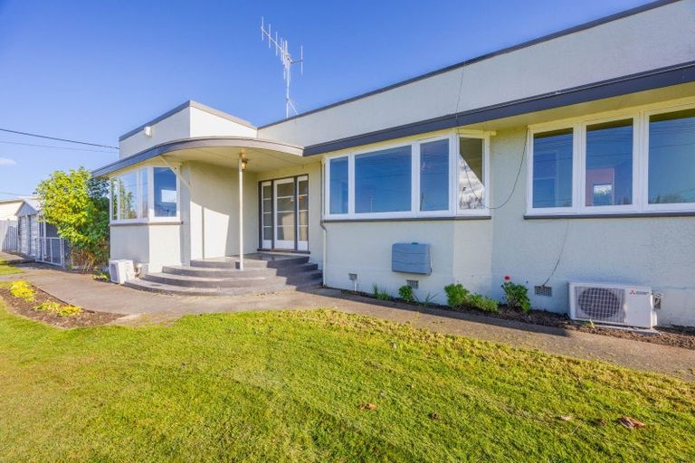 Photo of property in 15 Mitchell Street, Waipukurau, 4200