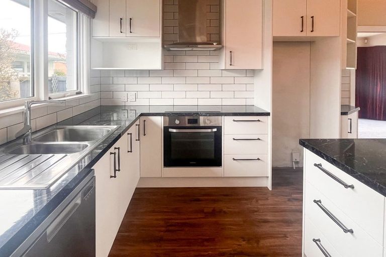 Photo of property in 37 Cedars Street, Hoon Hay, Christchurch, 8025