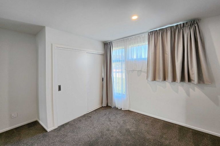 Photo of property in 10/7 Johnston Grove, Taita, Lower Hutt, 5011