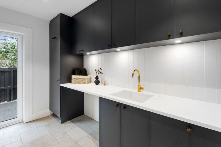 Photo of property in 80 Abberley Crescent, St Albans, Christchurch, 8014