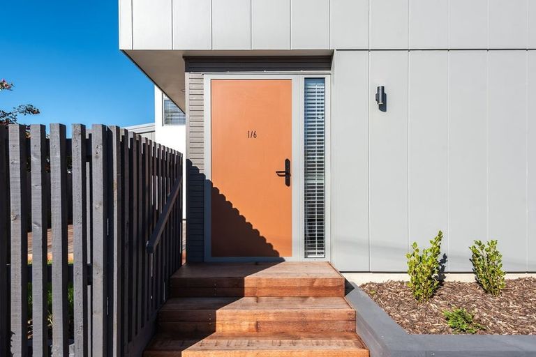 Photo of property in 1/6 Strauss Place, Somerfield, Christchurch, 8024