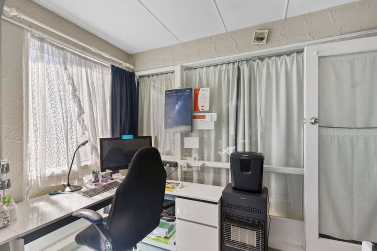 Photo of property in 2/10 Waikare Street, Tahunanui, Nelson, 7011