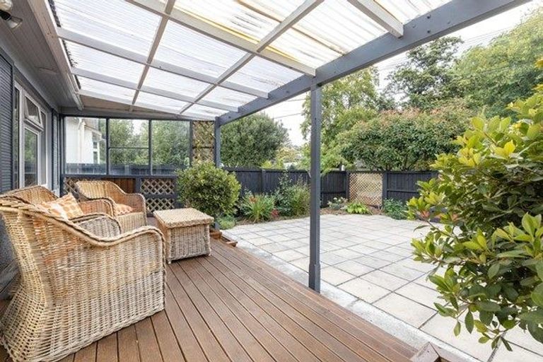 Photo of property in 189 Waimea Terrace, Beckenham, Christchurch, 8023