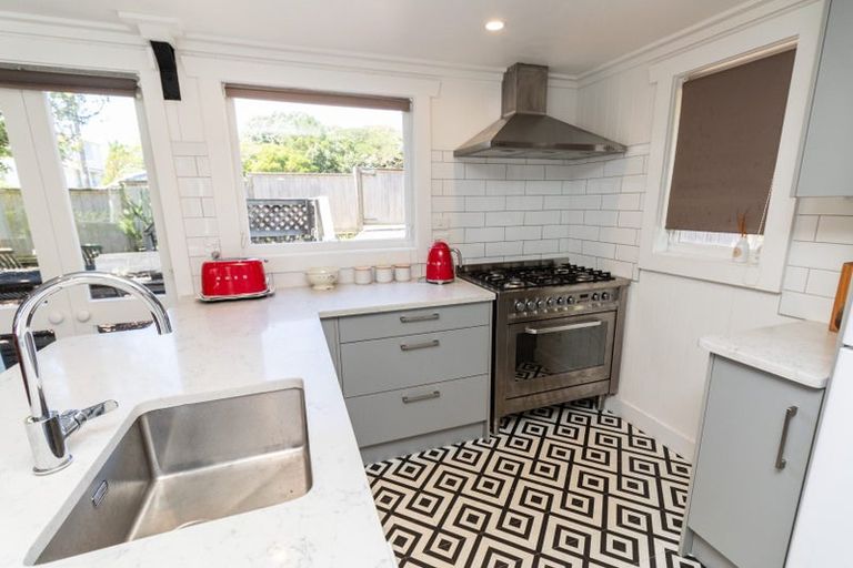 Photo of property in 9 Dixie Street, Te Horo Beach, Otaki, 5581