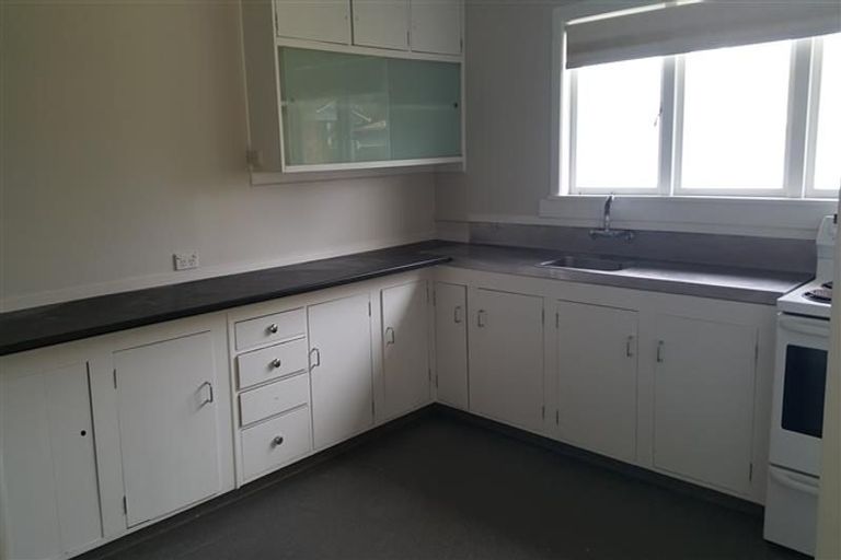 Photo of property in 679 Swanson Road, Swanson, Auckland, 0612