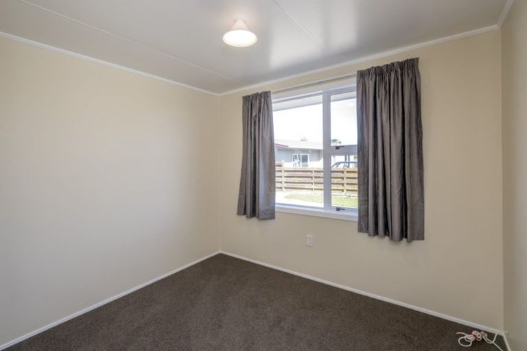 Photo of property in 37 Adkin Avenue, Levin, 5510