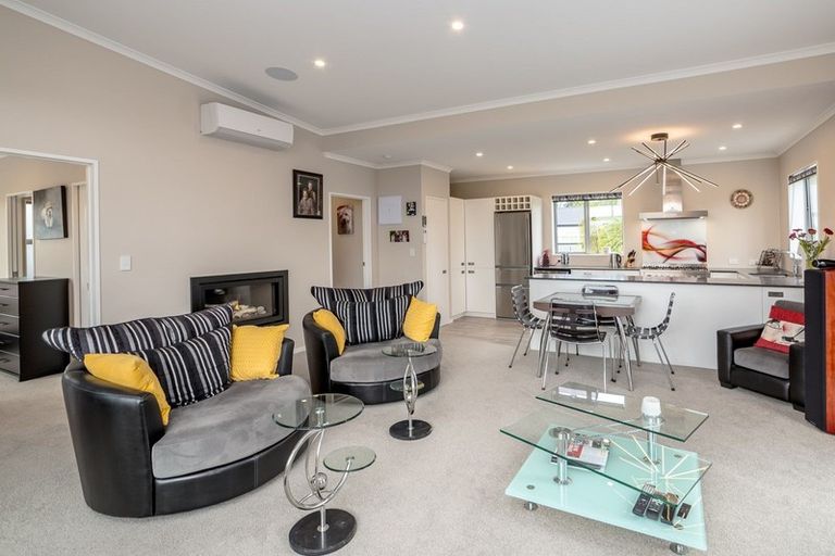 Photo of property in 15a Esther Street, Martinborough, 5711