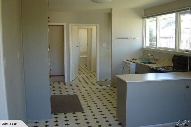 Photo of property in 5 Woodbury Street, Avonhead, Christchurch, 8042