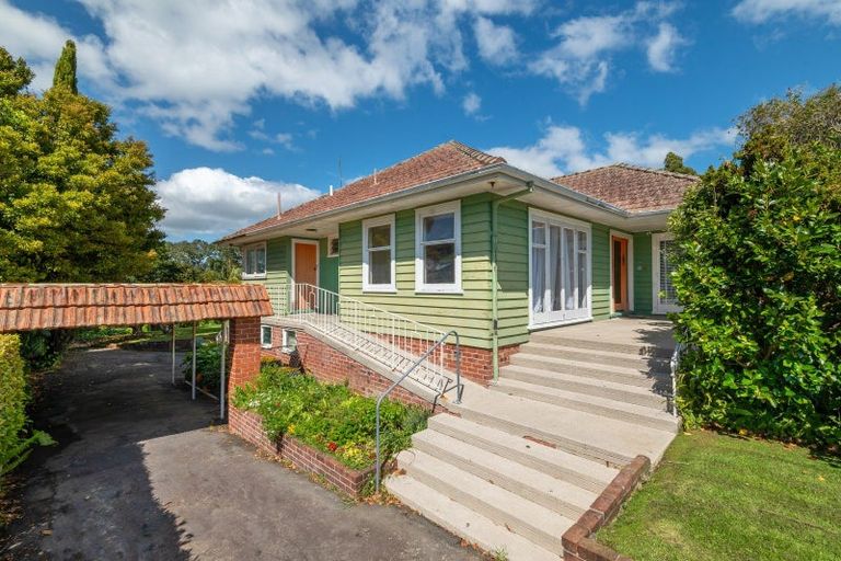 Photo of property in 51 Norwood Road, Bayswater, Auckland, 0622