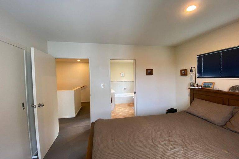 Photo of property in 3/48a Exmouth Road, Northcote, Auckland, 0627