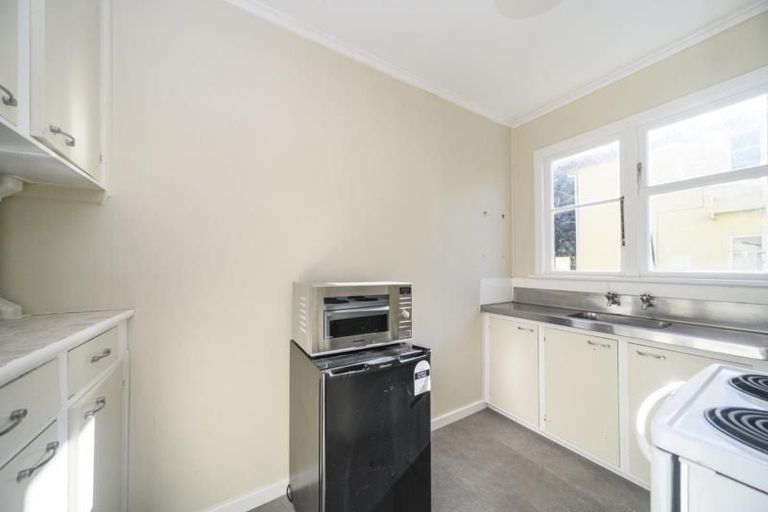 Photo of property in 1/288 College Street, West End, Palmerston North, 4410
