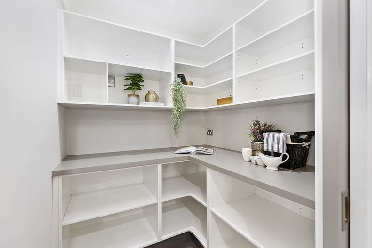 Photo of property in 94 Endeavour Drive, Whitby, Porirua, 5024