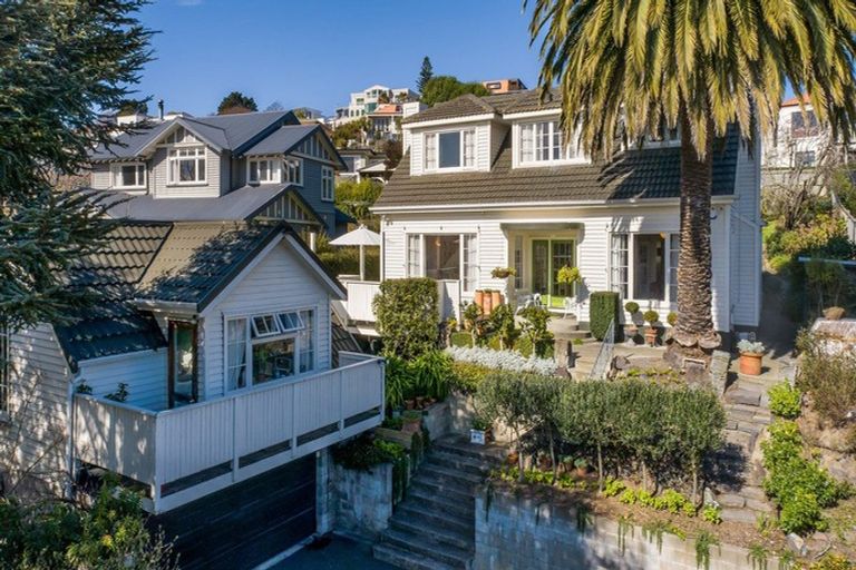 Photo of property in 49 Cashmere Road, Cashmere, Christchurch, 8022