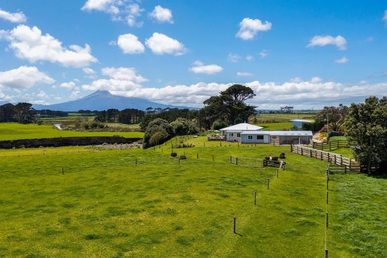 Photo of property in 3624 Eltham Road, Opunake, 4682