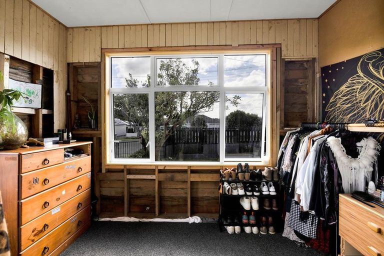 Photo of property in 19 Clifford Street, Hawera, 4610