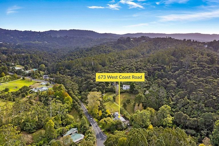 Photo of property in 673 West Coast Road, Oratia, Auckland, 0604
