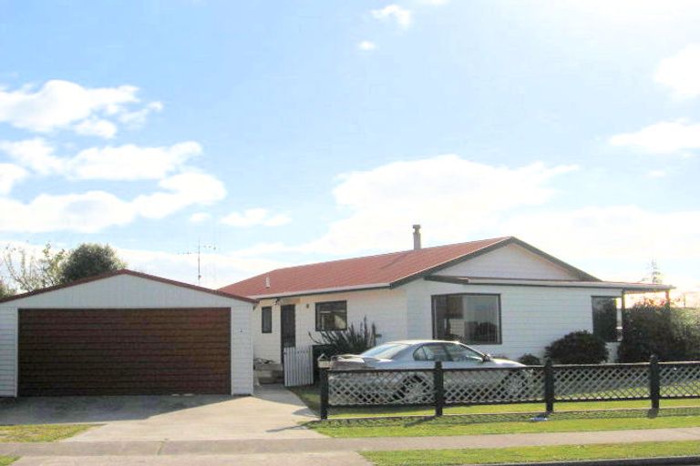 Photo of property in 22 Kane Road, Papamoa Beach, Papamoa, 3118