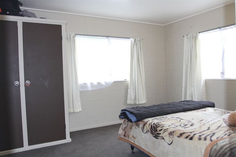 Photo of property in 1/41 Koromiko Street, New Lynn, Auckland, 0600
