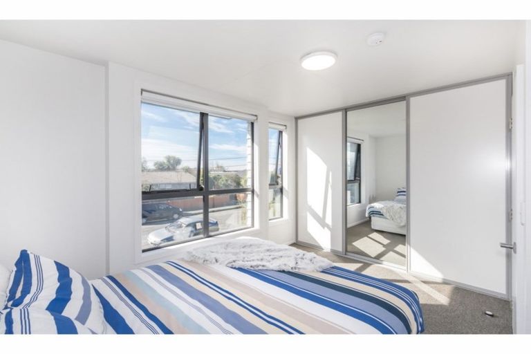 Photo of property in 13/14 Buffon Street, Waltham, Christchurch, 8023