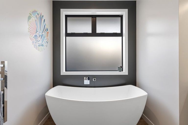 Photo of property in 8 Rosemary Place, Stoke, Nelson, 7011