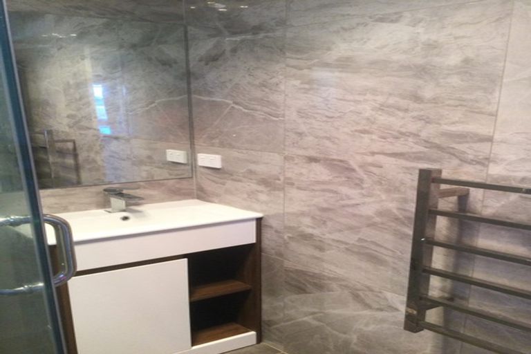 Photo of property in 216 Hillcrest Road, Hillcrest, Hamilton, 3216