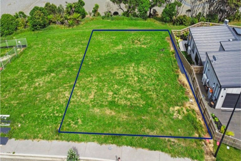Photo of property in 46 Omahina Street, Raglan, 3225