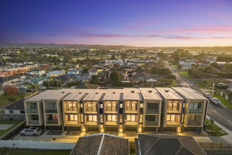 Photo of property in 6/4 Toru Street, Te Atatu Peninsula, Auckland, 0610