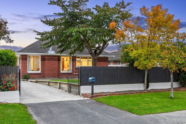 Photo of property in 3 Roslyn Avenue, Mairehau, Christchurch, 8052