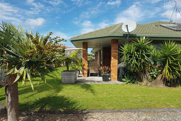 Photo of property in 152 One Tree Point Road, One Tree Point, 0118