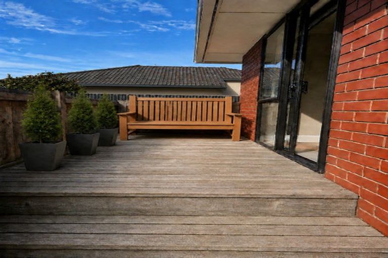 Photo of property in 400a Bower Avenue, Parklands, Christchurch, 8083