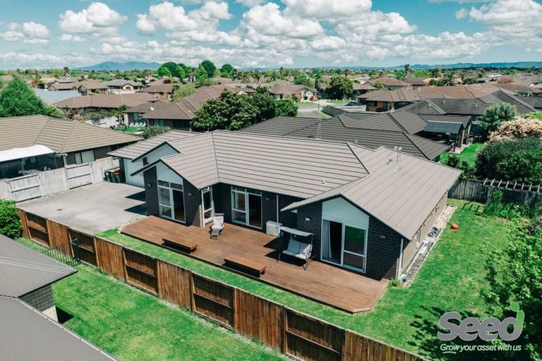 Photo of property in 13 Allgood Place, Rototuna North, Hamilton, 3210