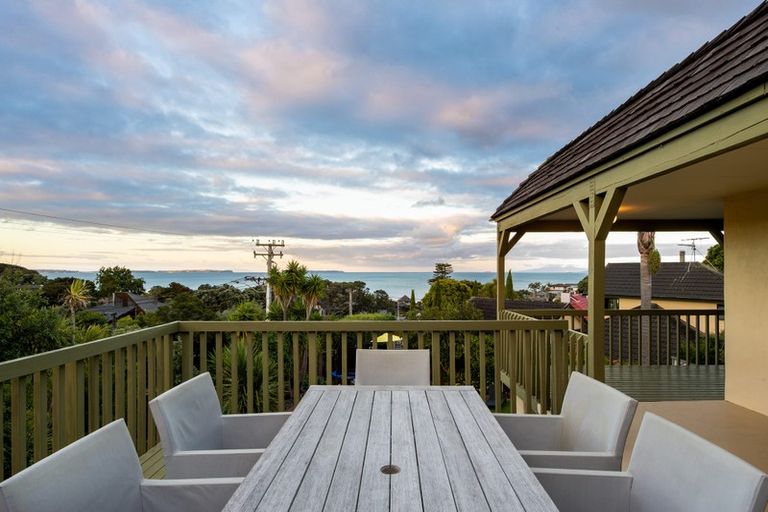 Photo of property in 14 Park Rise, Campbells Bay, Auckland, 0630