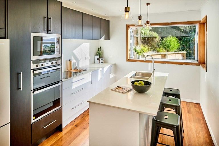 Photo of property in 57 Rona Street, Eastbourne, Lower Hutt, 5013