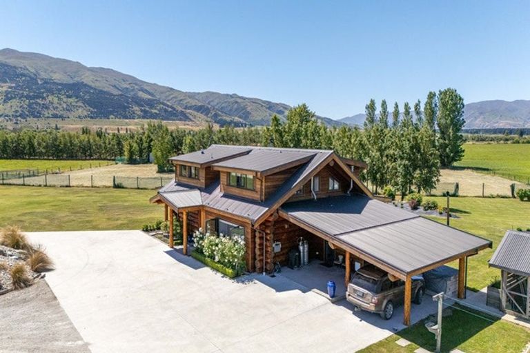 Photo of property in 118 Oliver Road, Bendigo, Cromwell, 9383