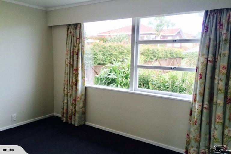 Photo of property in 2/28 Norman Road, Hauraki, Auckland, 0622