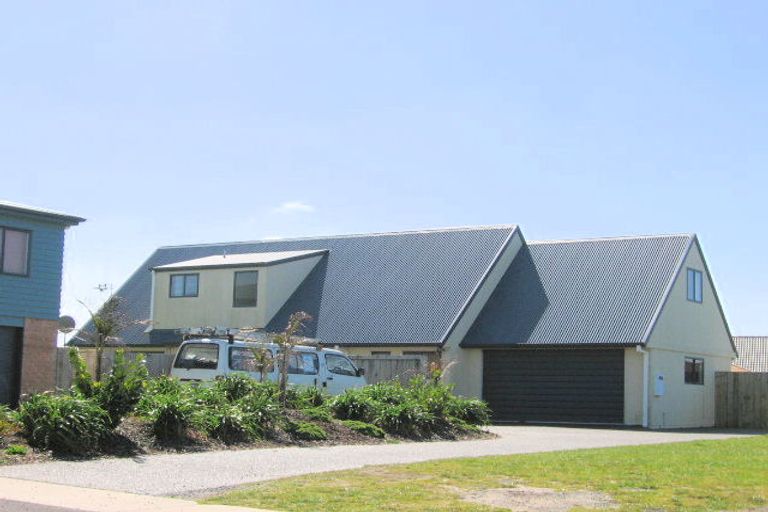 Photo of property in 4 Bree Court, Papamoa Beach, Papamoa, 3118