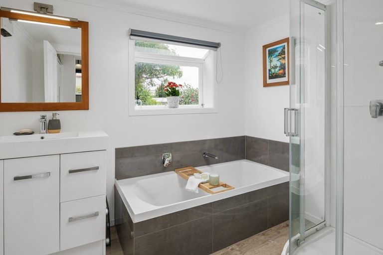 Photo of property in 6 Warwick Street, Mayfield, Blenheim, 7201